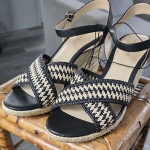 Elegant Black and Tan Woven Wedge Sandals
